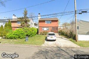 1 Mohegan Ave Unit 1A, Port Washington, NY 11050