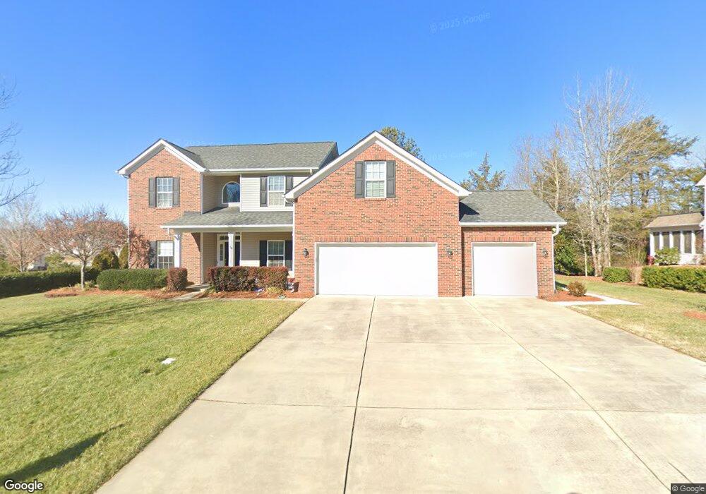 1136 Hallow Lake Terrace unit 198, Clover, SC 29710 - photo 1