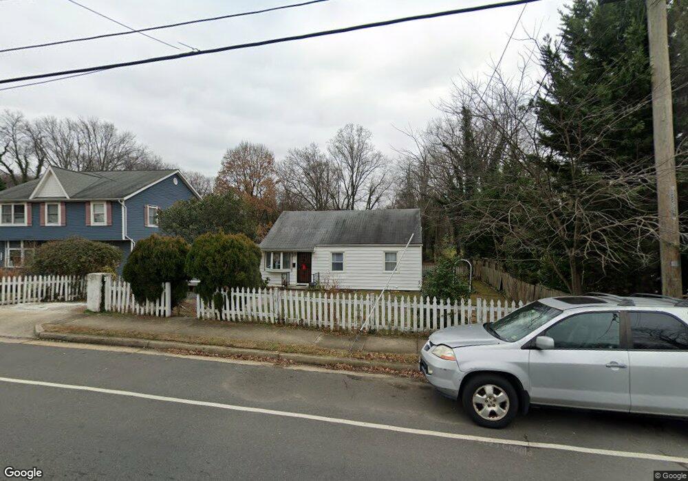 2125 Pimmit Dr, Falls Church, VA 22043 - photo 1