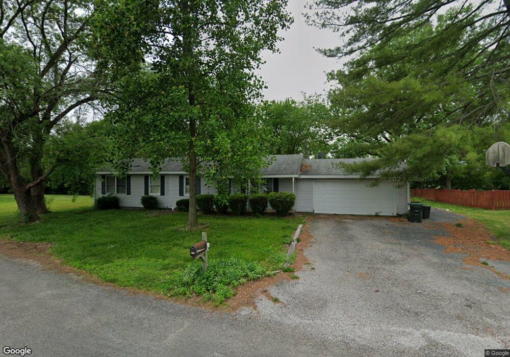 709 Rogers Dr, Freeburg, IL 62243 - photo 1