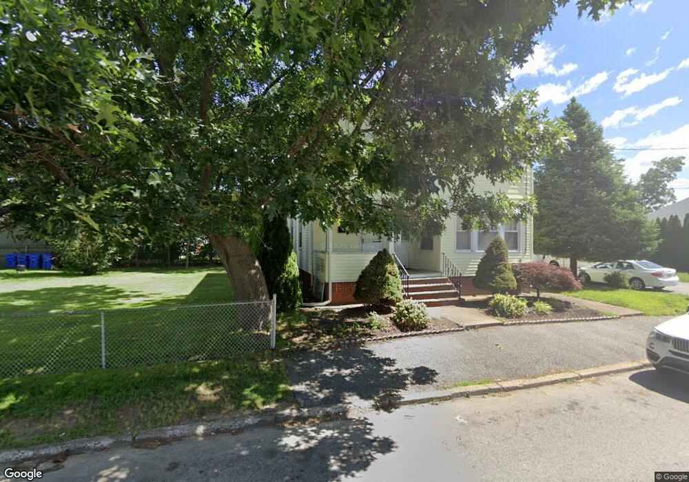 211 Oriole Ave unit 1, Pawtucket, RI 02860 - photo 1