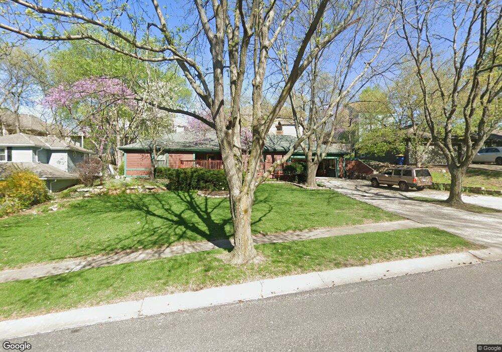 7737 Darnell St, Shawnee, KS 66216 - photo 1