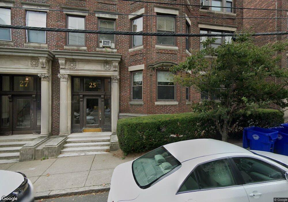 25 Stearns Rd unit 2, Brookline, MA 02446 - photo 1