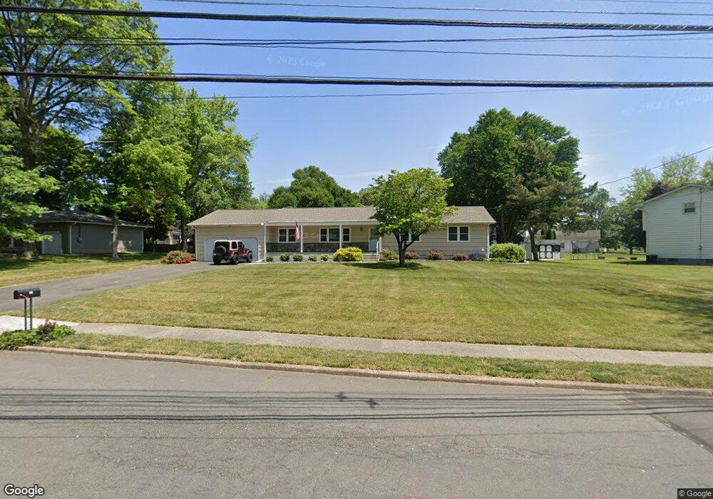 39 Rockleigh Dr, Ewing, NJ 08628 - photo 1