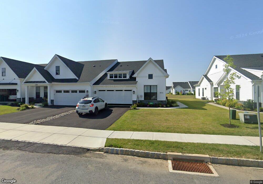 6910 Cedar Dr, Bath, PA 18014 - photo 1