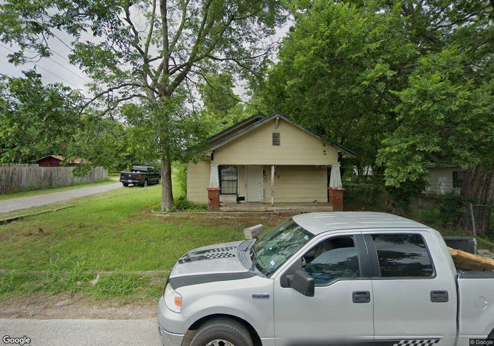 319 Moore St SE, Ardmore, OK 73401 - photo 1