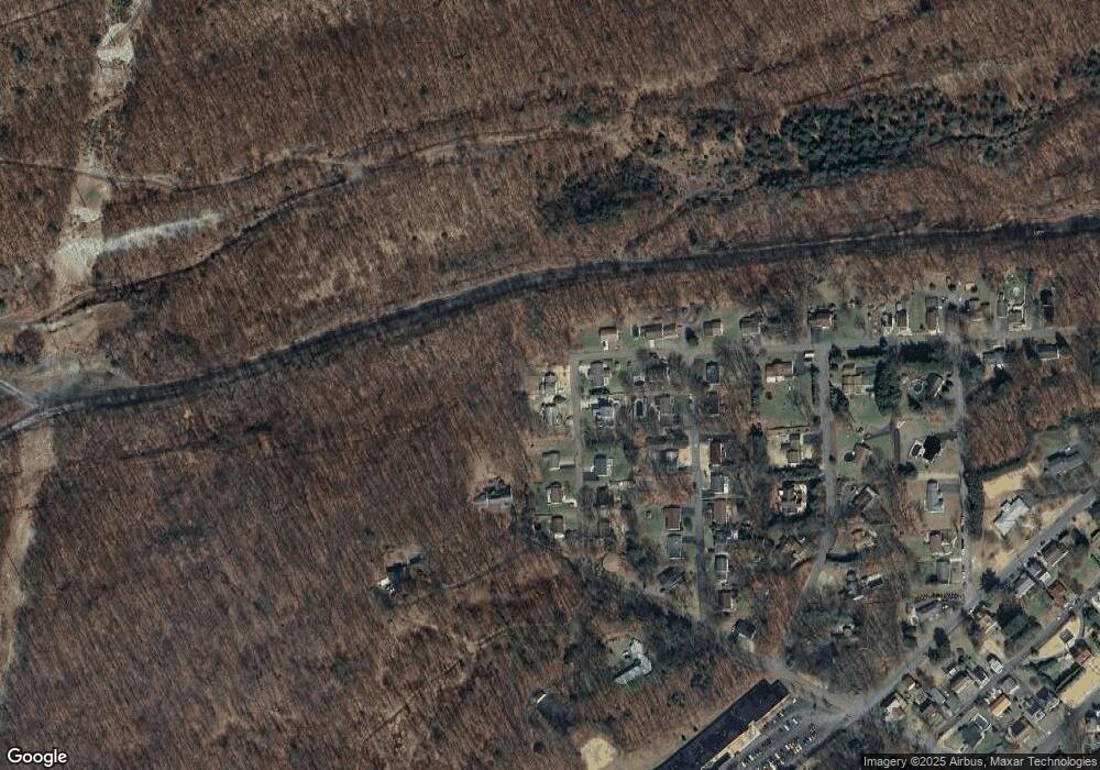 540 Banyan St, Coal Township, PA 17866 - photo 1