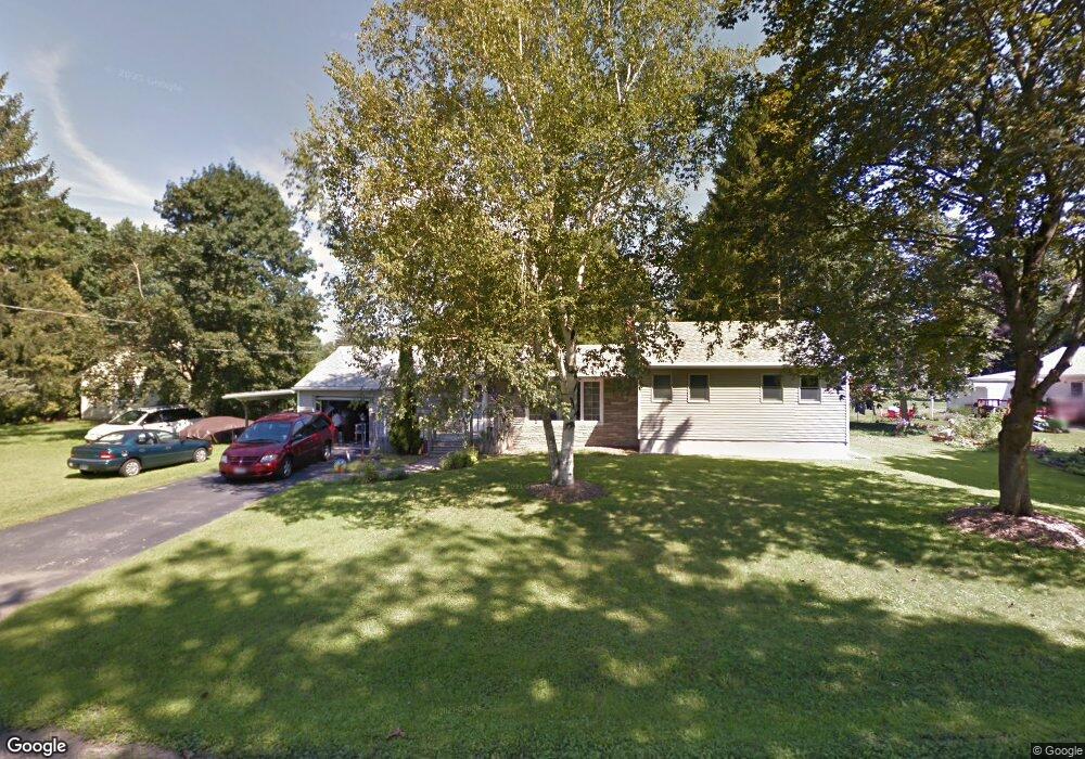 4 St Stephens Ln E, Schenectady, NY 12302 - photo 1