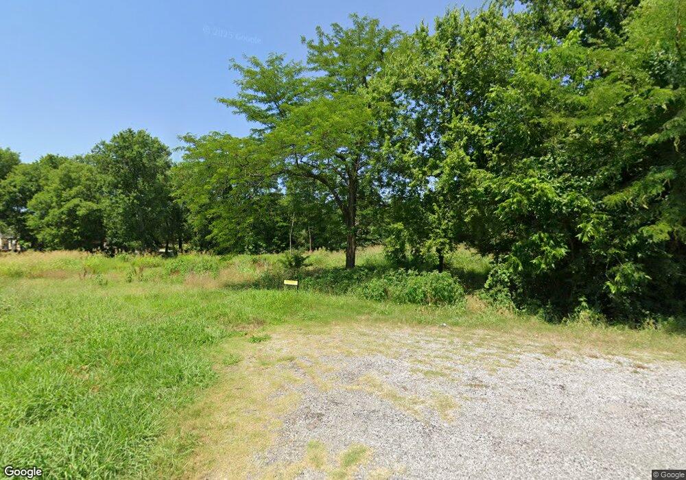 1703 Liberty St, Bonham, TX 75418 - photo 1