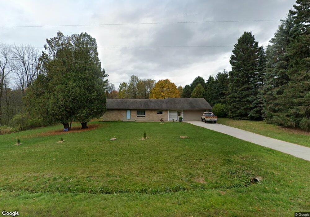 2627 Cottage Ln, Two Rivers, WI 54241 - photo 1