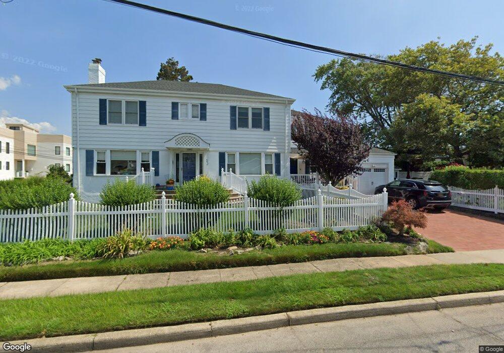 1995 Bay Blvd, Atlantic Beach, NY 11509 - photo 1