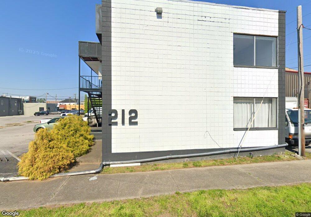 212 Scribner Dr, New Albany, IN 47150 - photo 1