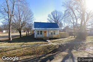 301 White Row Ave, Gideon, MO 63848
