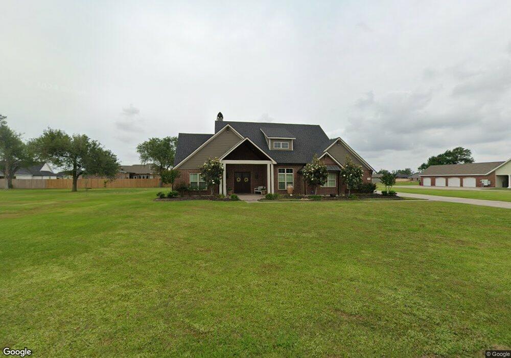 1021 Lake Oak Ln, Lake Charles, LA 70605 - photo 1