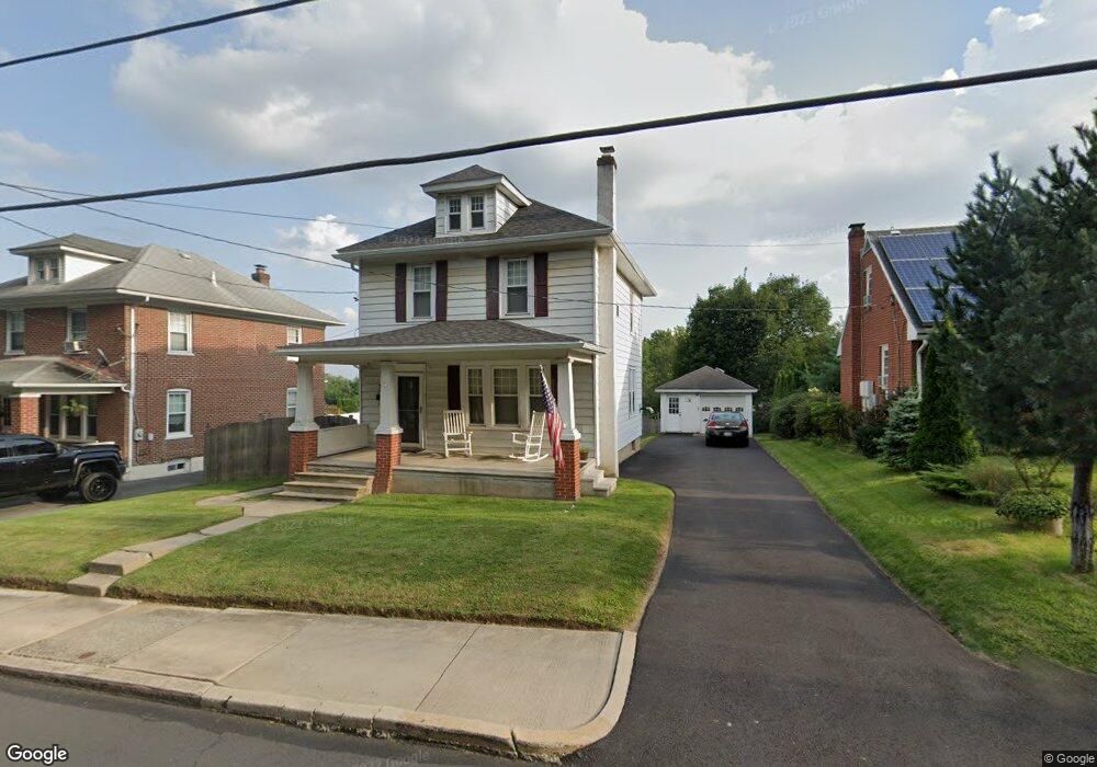 352 W Main St, Bath, PA 18014 - photo 1