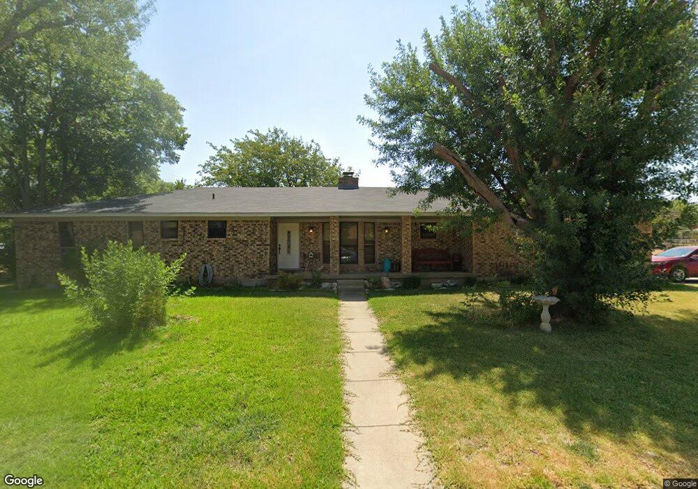 611 S College Ave, Troy, TX 76579 - photo 1