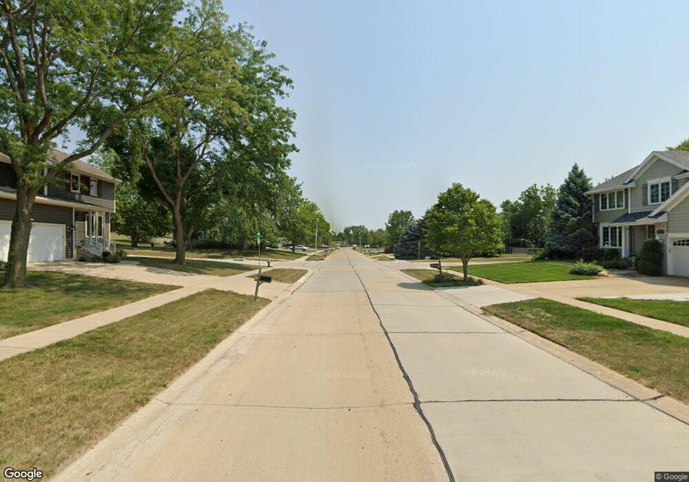 5211 Bezdek Dr NW, Cedar Rapids, IA 52405 - photo 1