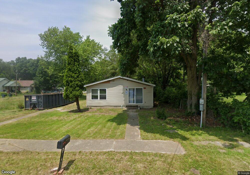 1802 E Willard St, Muncie, IN 47302 - photo 1