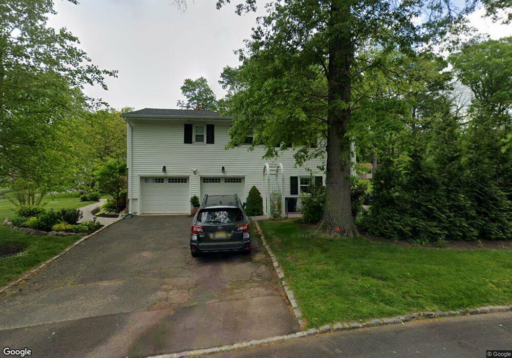 25 Woodbine Cir, New Providence, NJ 07974 - photo 1