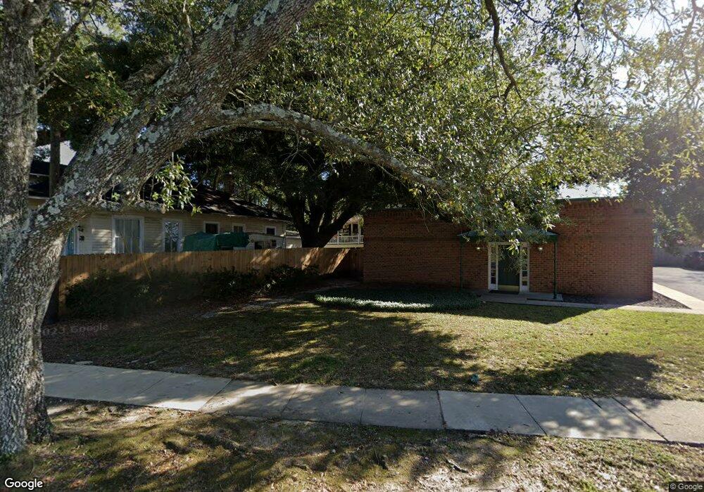 1711 Old Shell Rd, Mobile, AL 36604 - photo 1