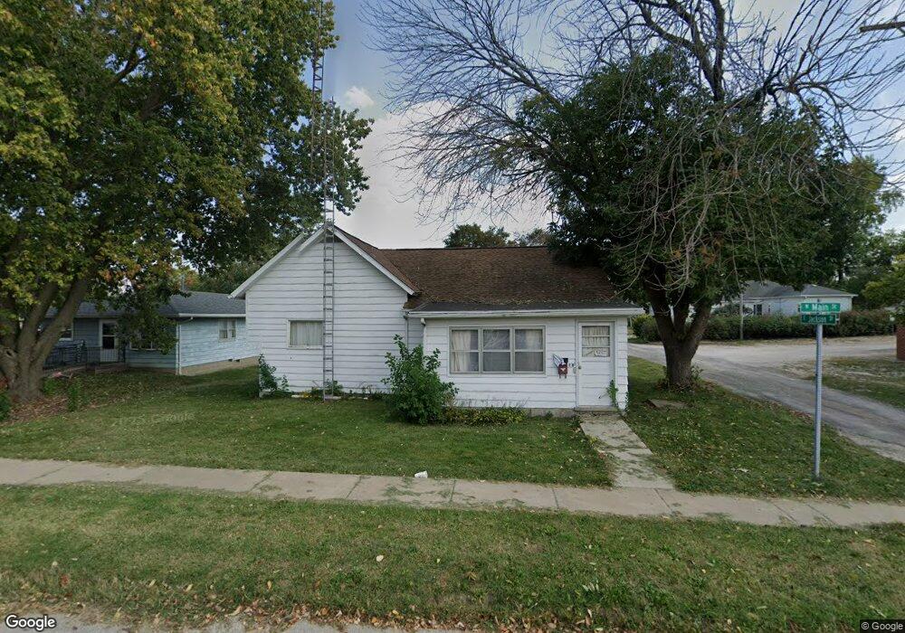 120 N Main St, Virginia, IL 62691 - photo 1