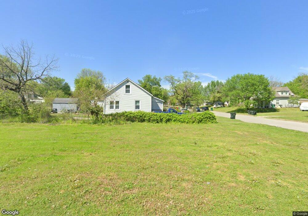 421 E Washington Ave, Sapulpa, OK 74066 - photo 1