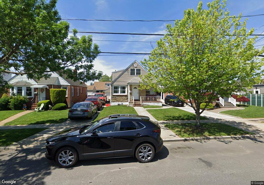 18 Semton Blvd, Franklin Square, NY 11010 - photo 1