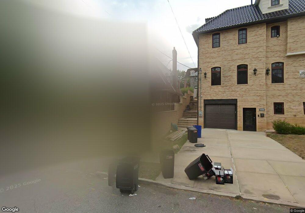 8309 Chevy Chase St, Jamaica, NY 11432 - photo 1