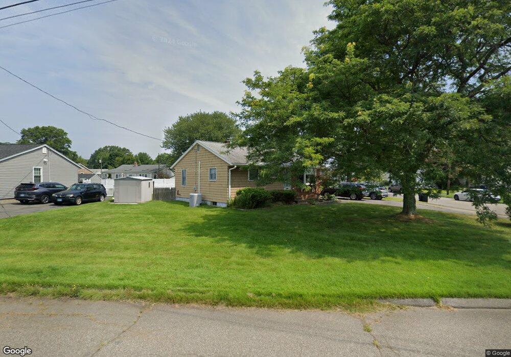 5 Easy Rudder Ln, West Haven, CT 06516 - photo 1