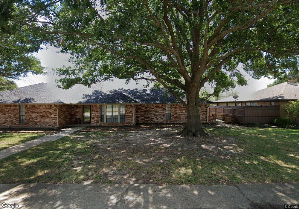 1911 Everglade Ct, Gainesville, TX 76240 - photo 1