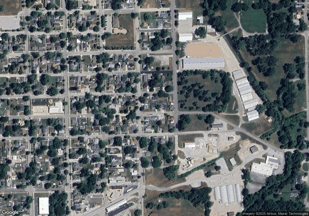 212 E 18th St, Auburn, IN 46706 - photo 1