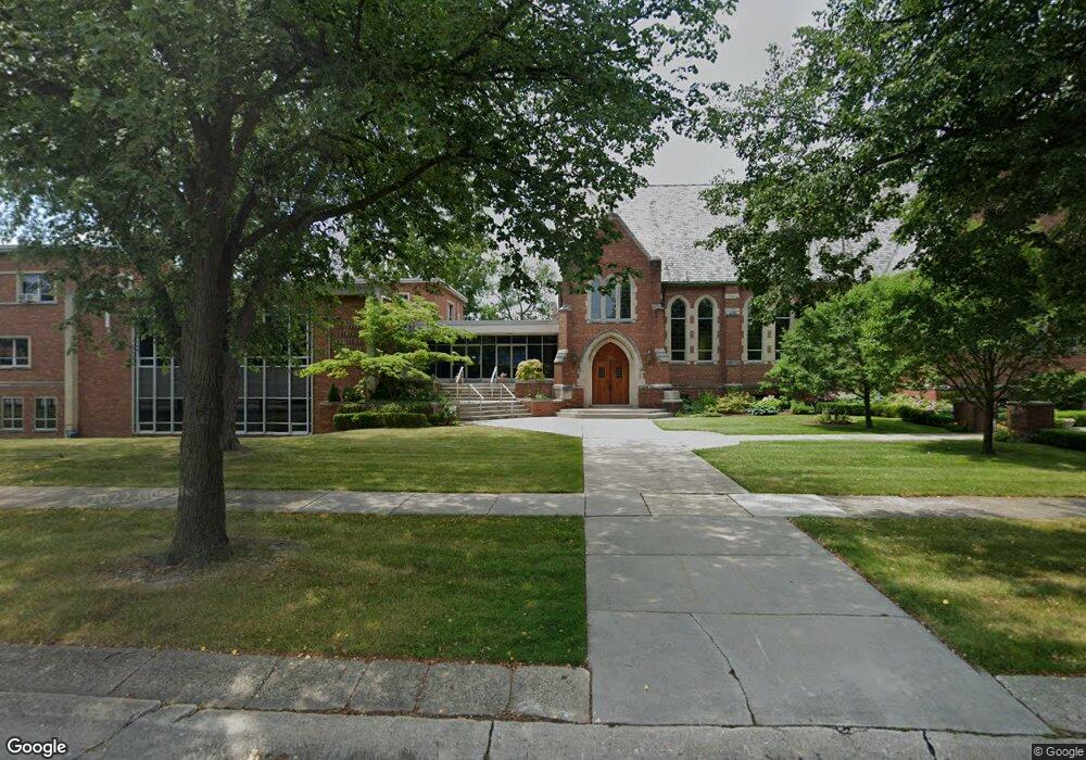 375 Lothrop Rd, Grosse Pointe Farms, MI 48236 - photo 1