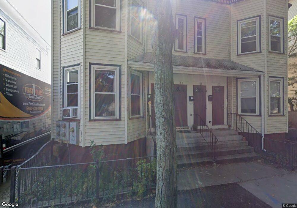 166 Putnam Ave unit 1, Cambridge, MA 02139 - photo 1