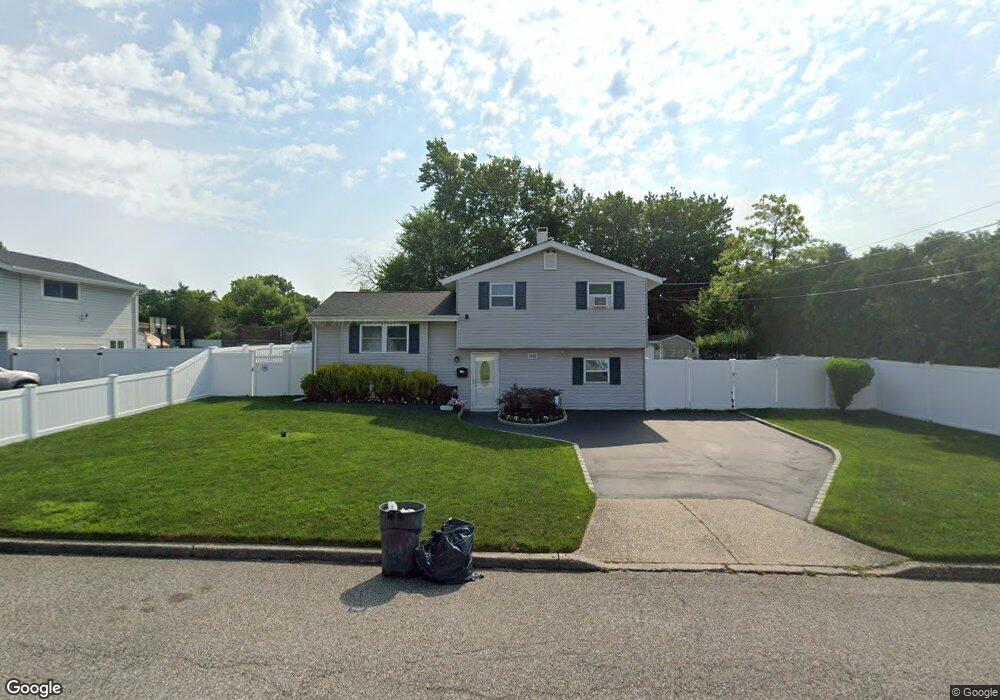 3003 Acorn Ave, Medford, NY 11763 - photo 1