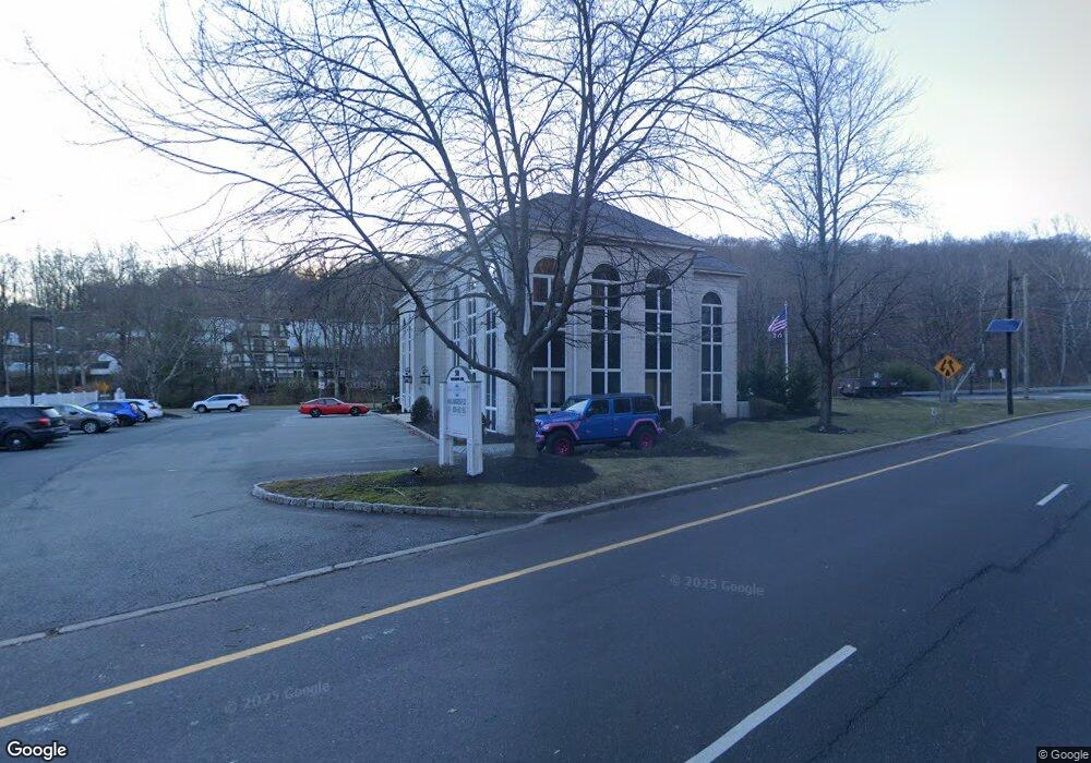 501 Watchung Ave unit 4, Watchung, NJ 07069 - photo 1