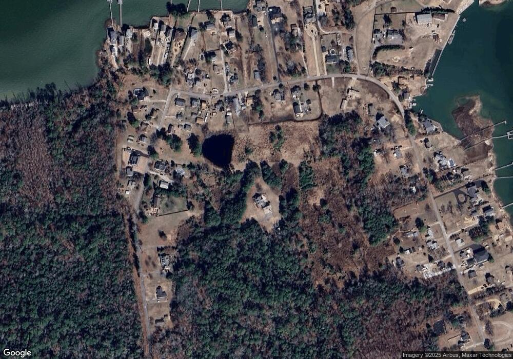 1709 Dandy Loop Rd, Yorktown, VA 23692 - photo 1