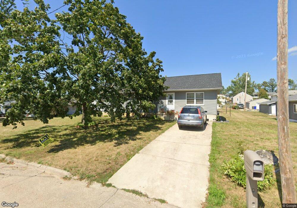 1354 21st Ave SW, Cedar Rapids, IA 52404 - photo 1