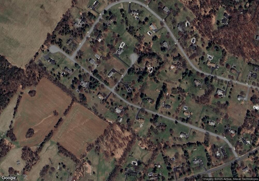 13 Shepherds Ln, Whitehouse Station, NJ 08889 - photo 1