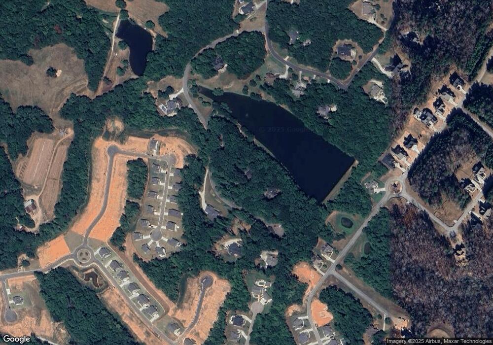 277 Glen Lake Dr, Hoschton, GA 30548 - photo 1