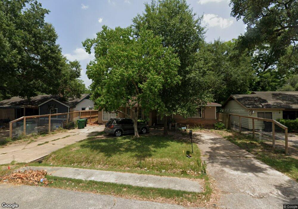 7015 Sherwood Dr, Houston, TX 77021 - photo 1