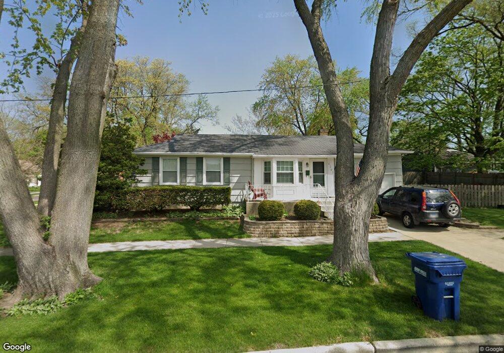 1307 E Evergreen St, Wheaton, IL 60187 - photo 1