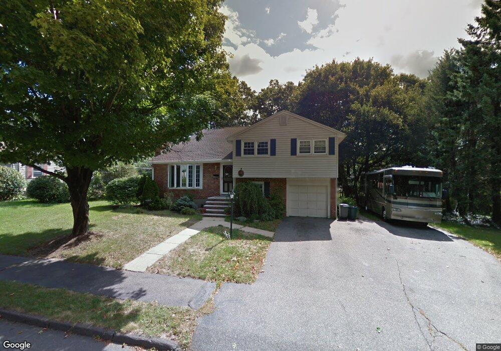 9 Baldwin Rd, Wakefield, MA 01880 - photo 1