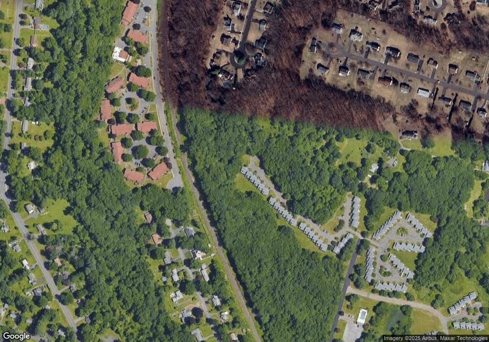 43 Tamarack Dr, Bloomfield, CT 06002 - photo 1