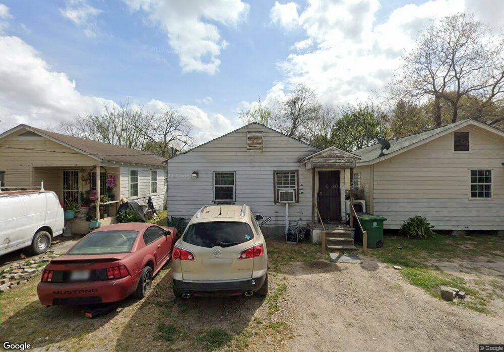 3020 Staples St, Houston, TX 77026 - photo 1