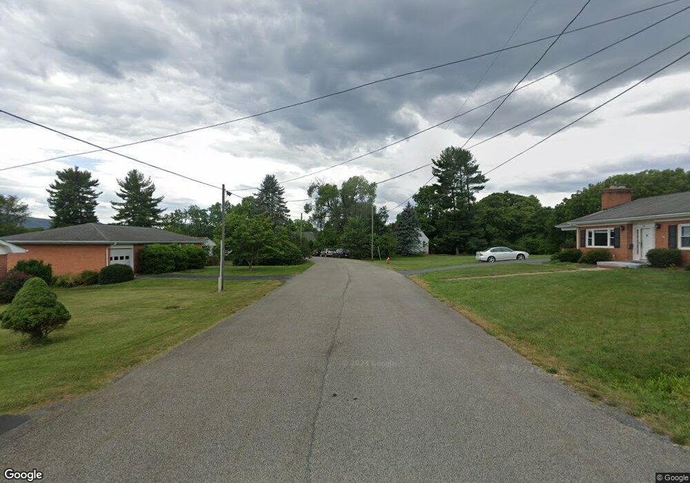 32 Logan Cir, Woodstock, VA 22664 - photo 1