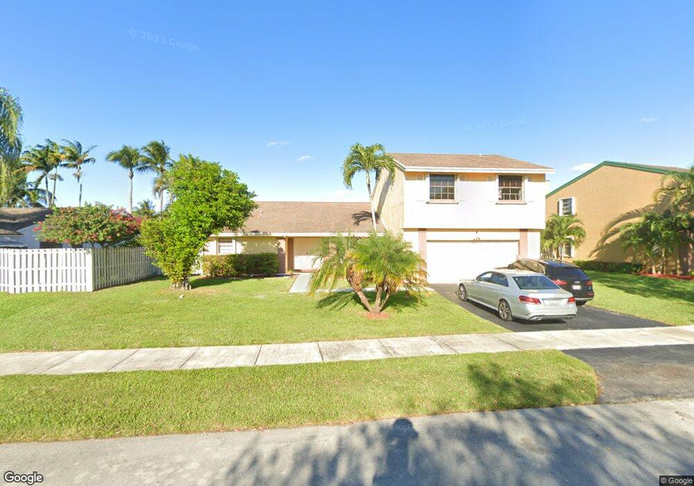 13751 Roanoke St, Davie, FL 33325 - photo 1