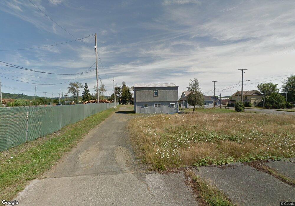 117 Ellis St, Raymond, WA 98577 - photo 1