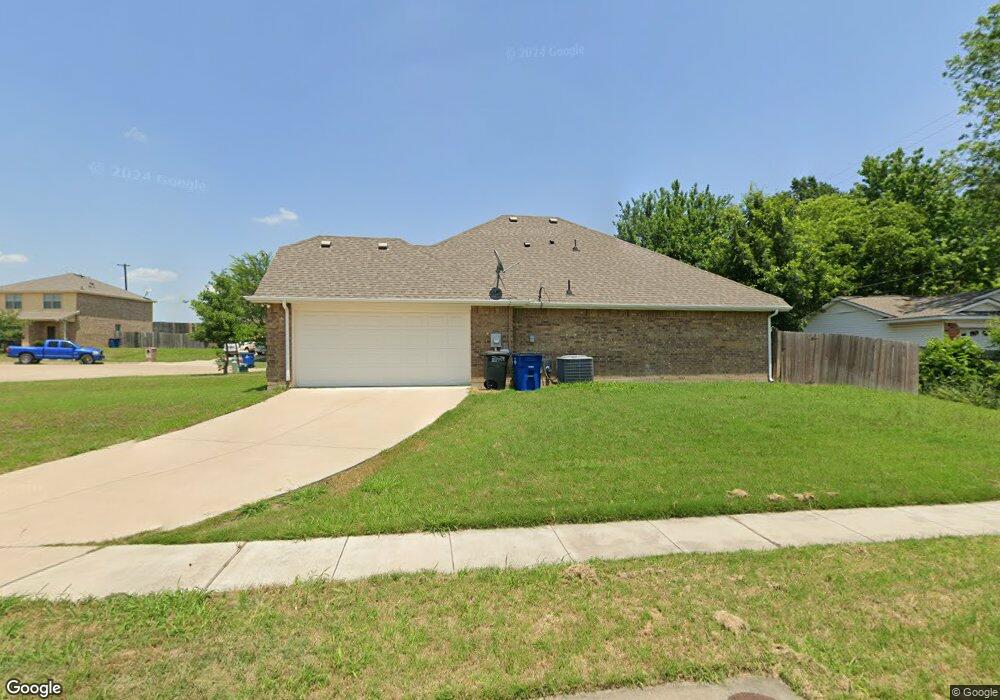 605 Oakmont Dr, Ennis, TX 75119 - photo 1