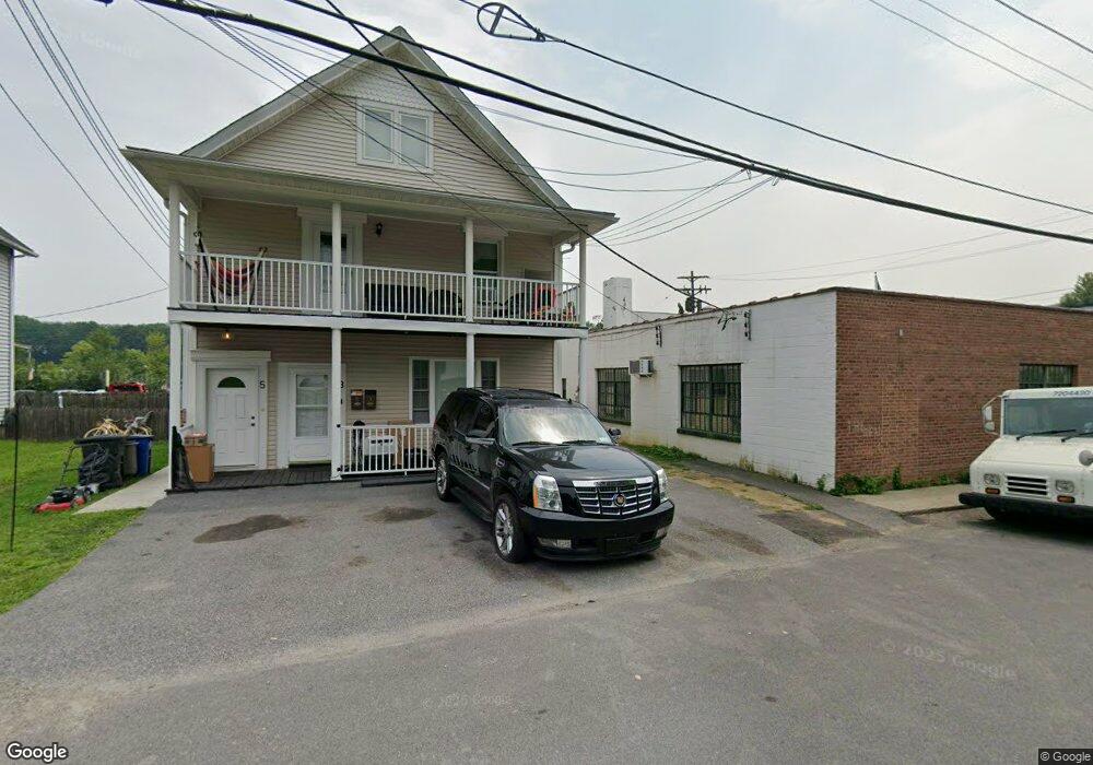 3 Elm St unit 1  3rd Floor, Pawling, NY 12564 - photo 1