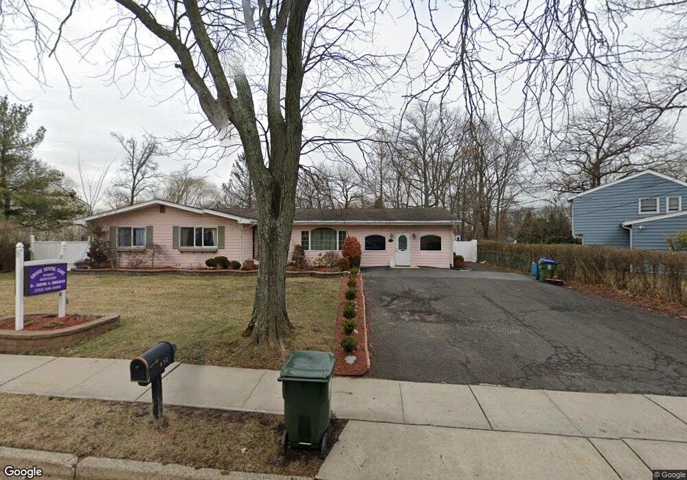 652 Grove Ave, Edison, NJ 08820 - photo 1